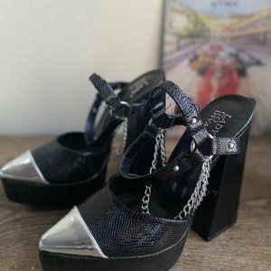Lady Go Diva Black Platform Chunky Heel With Silver Toe And Silver Chain